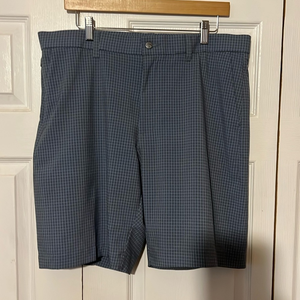 Callaway Mens Flat Front Jaspe Grid Print Ergo Golf Short